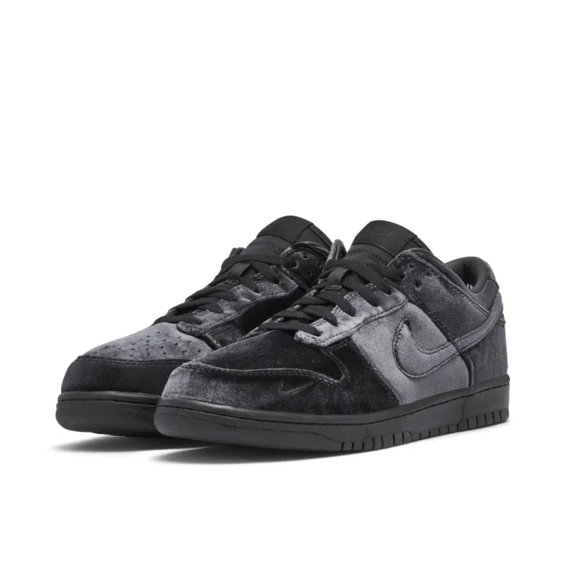 Dover Street Market x Nike Dunk Low Triple Black 