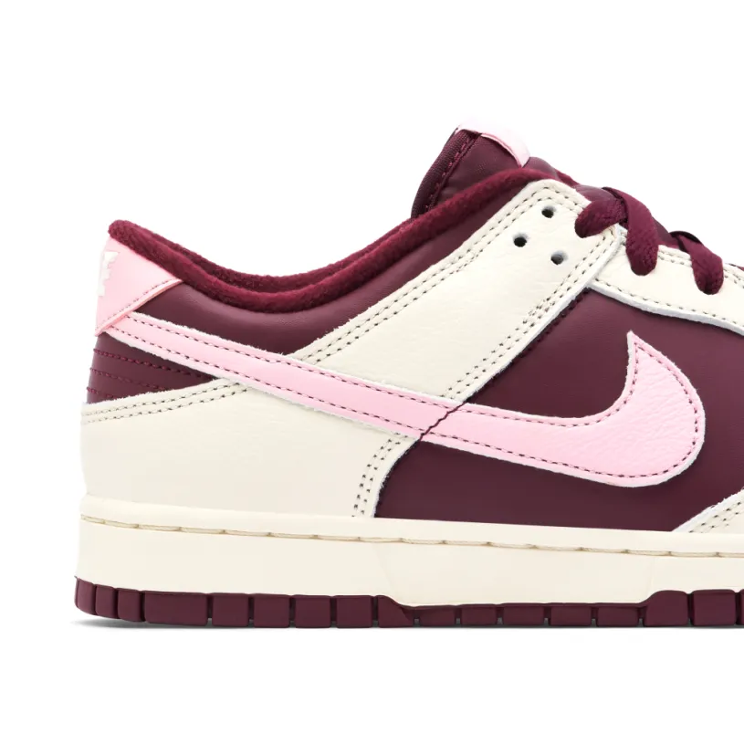 Nike Dunk Low Valentines Day (2023) 