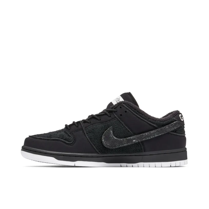 Nike Dunk Low SB x Gnarhunters