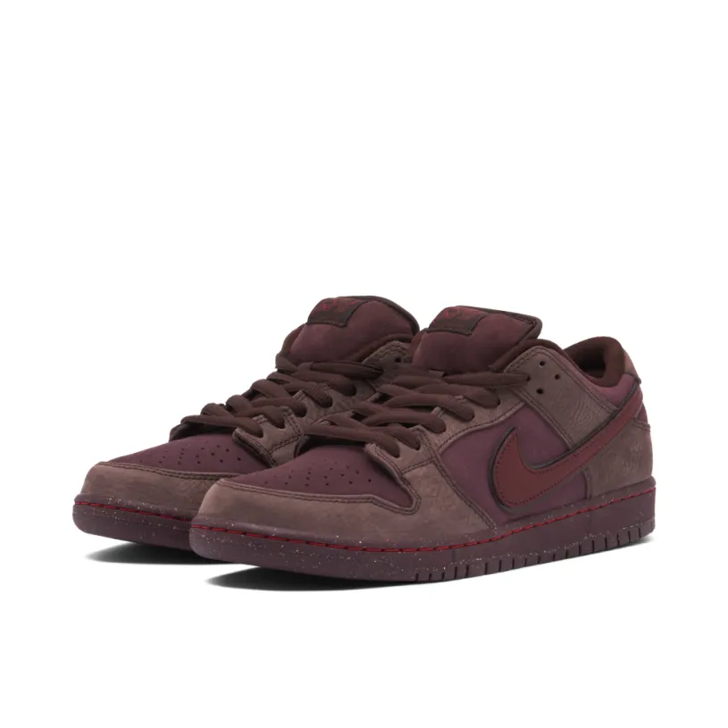 Nike SB Dunk Low City of Love Burgundy Crush 