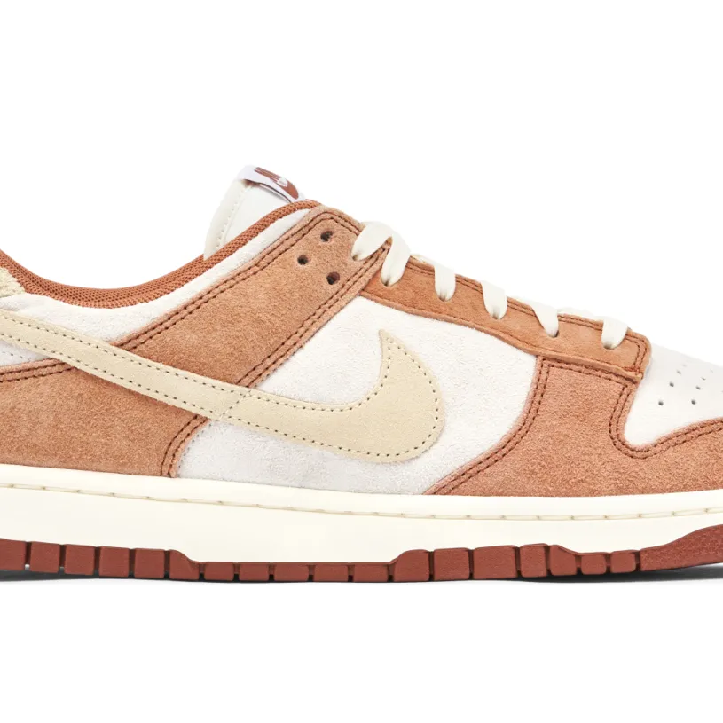 Nike Dunk Low PRM Medium Curry 