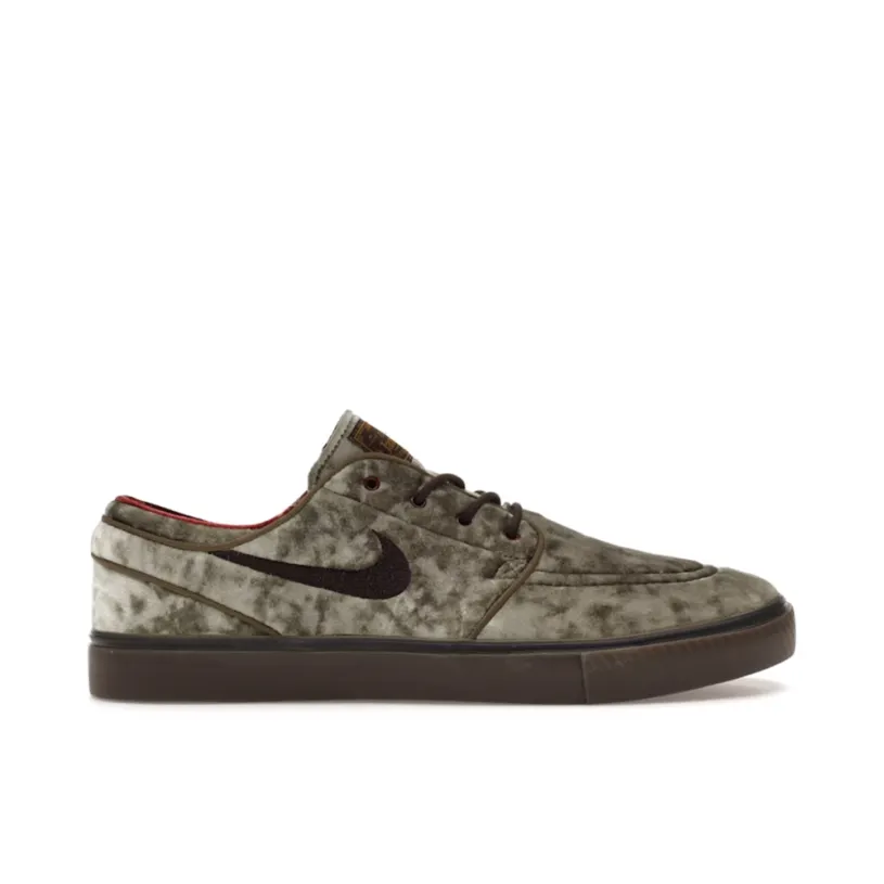 Nike SB Zoom Janoski OG+ SE Medium Olive Baroque Brown Dark Team Red Velvet Brown