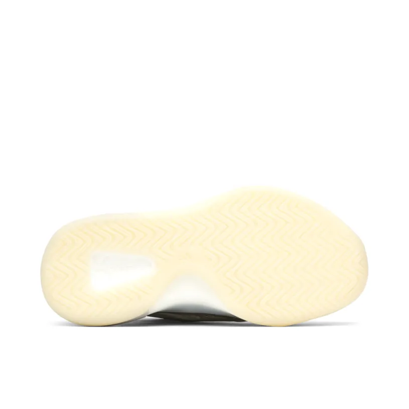Yeezy QNTM Barium 