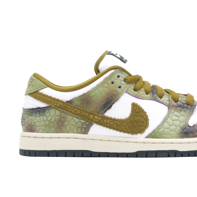 Nike SB Dunk Low Alexis Sablone Chameleon 