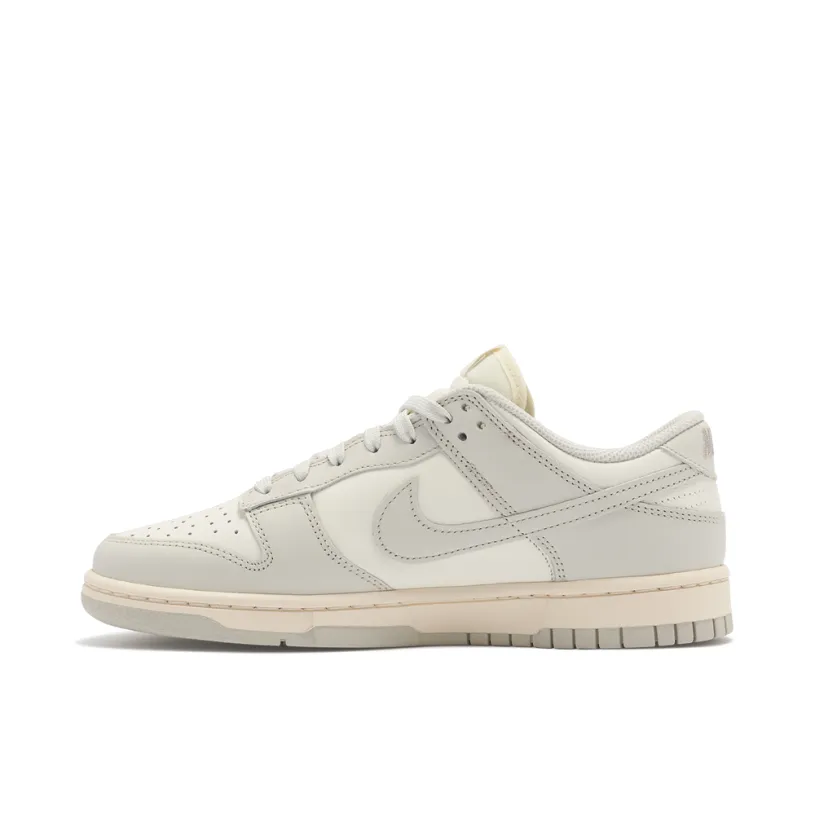 Nike Dunk Low Light Bone Womens
