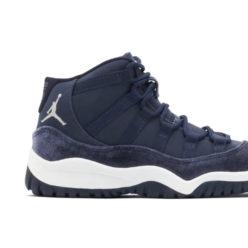 Air Jordan 11 Retro Velvet Midnight Navy PS 