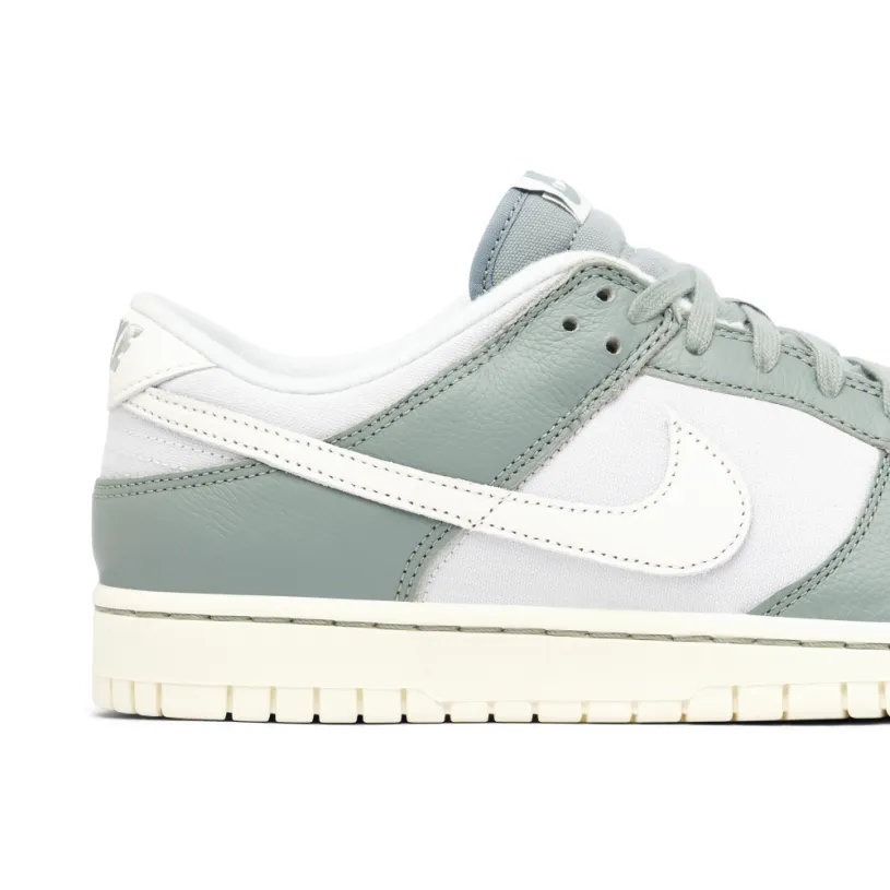 Nike Dunk Low Mica Green 