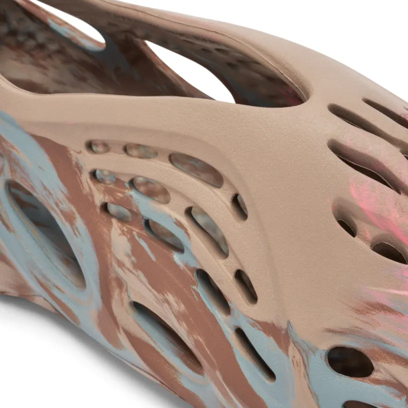 Yeezy Foam Runner MX Sand Grey 