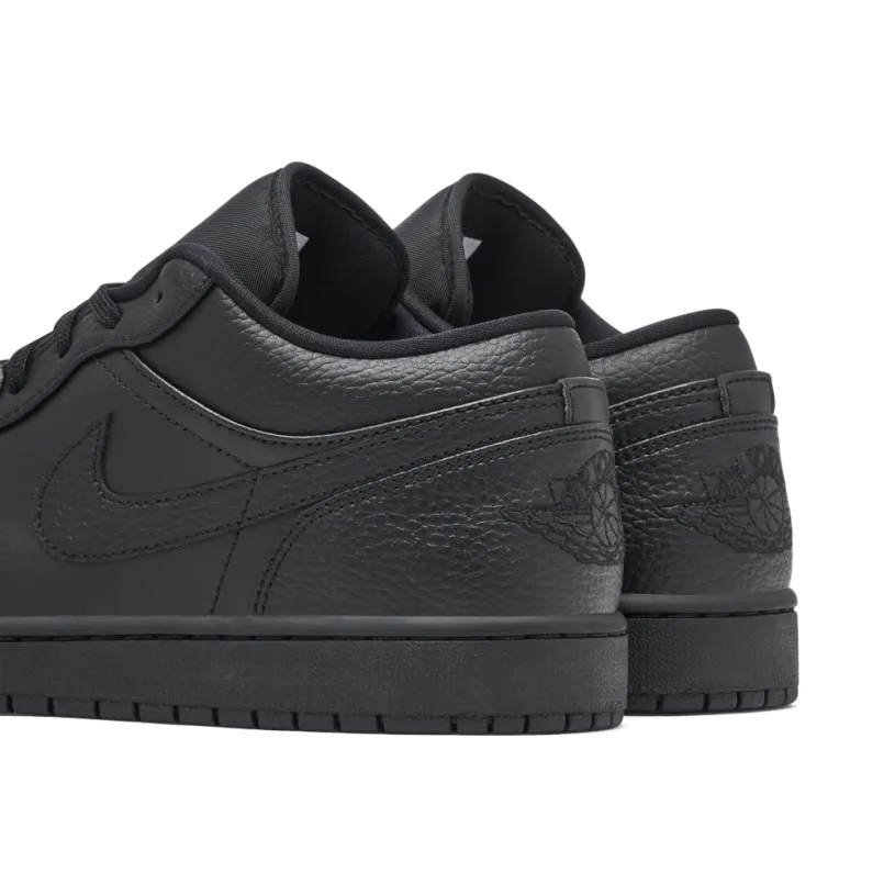 Air Jordan 1 Low Triple Black 