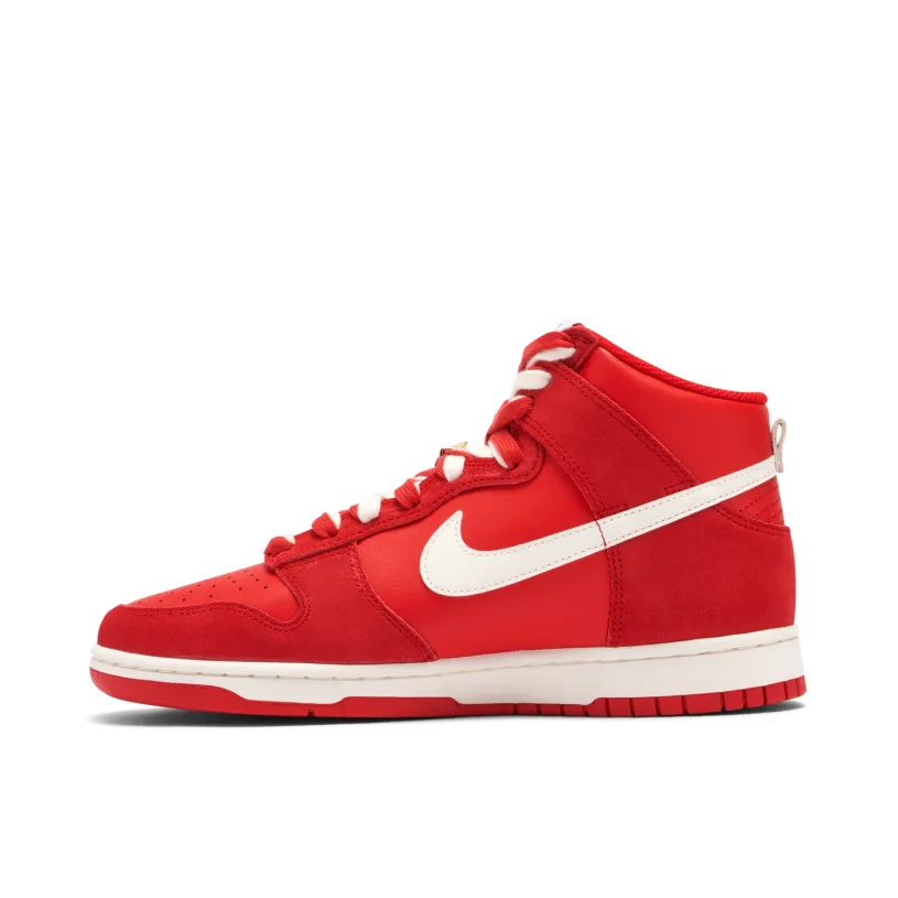 Nike Dunk High SE First Use Pack University Red