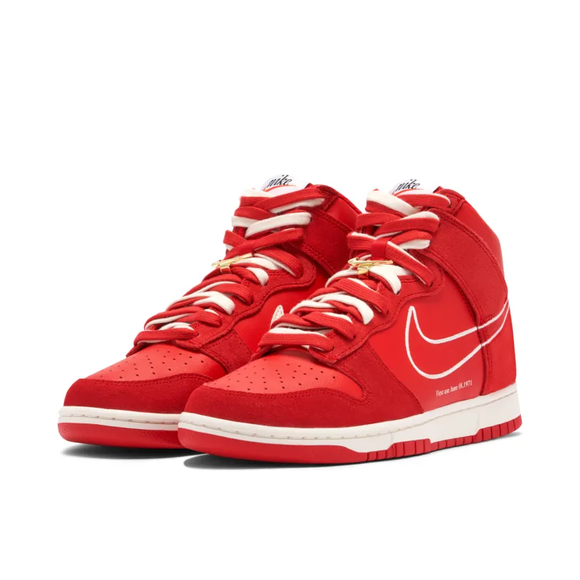 Nike Dunk High SE First Use Pack University Red 