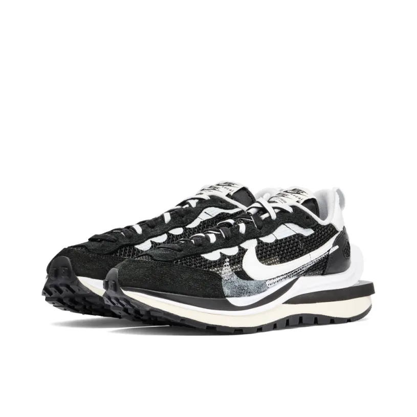 Sacai x Nike Vaporwaffle Black White 
