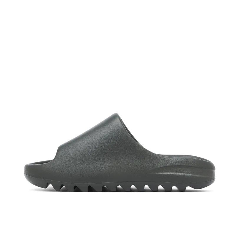 Yeezy Slides Dark Onyx
