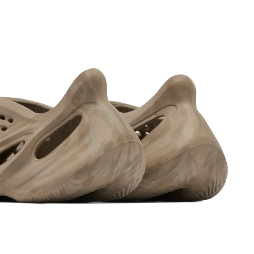 Yeezy Foam Runner Stone Sage 