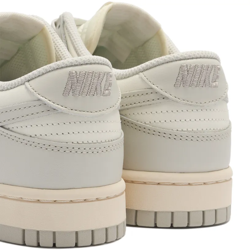 Nike Dunk Low Light Bone Womens 