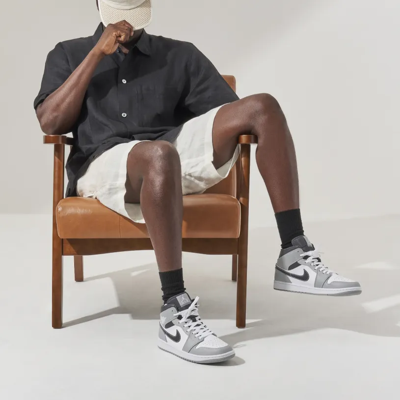 Air Jordan 1 Mid Smoke Grey Black