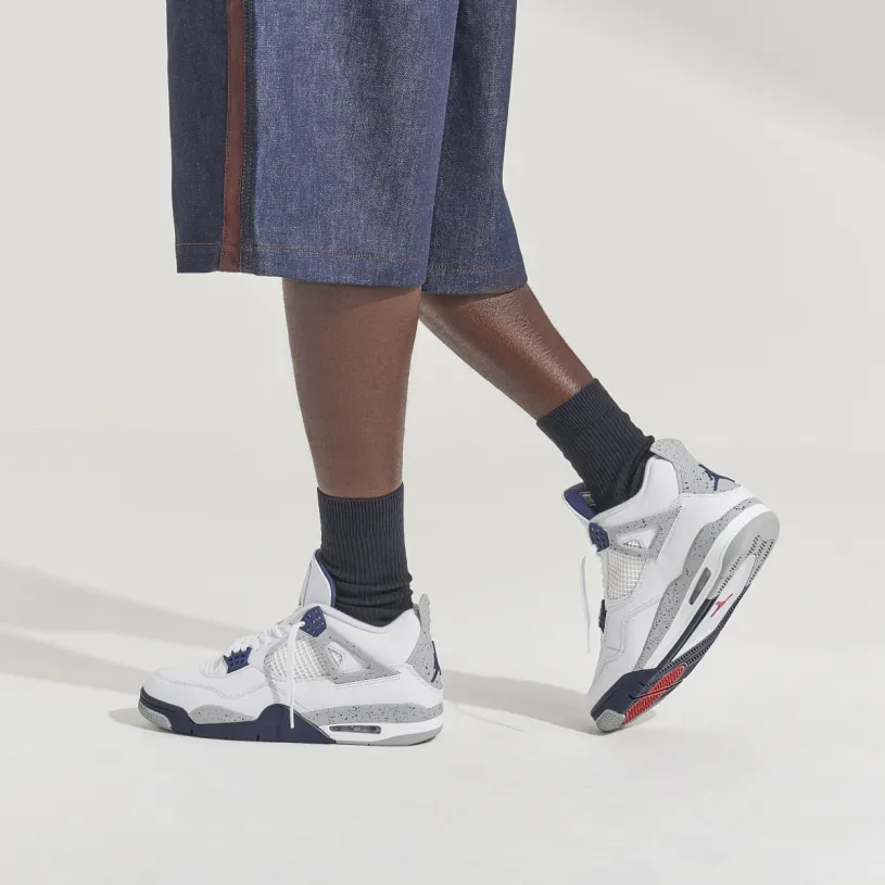 Air Jordan 4 Retro White Midnight Navy