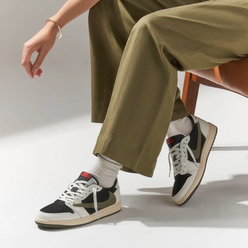 Air Jordan 1 Low OG SP x Travis Scott Olive Womens