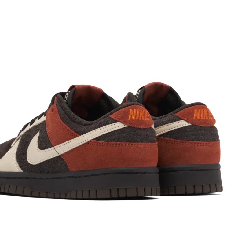 Nike Dunk Low Red Panda 