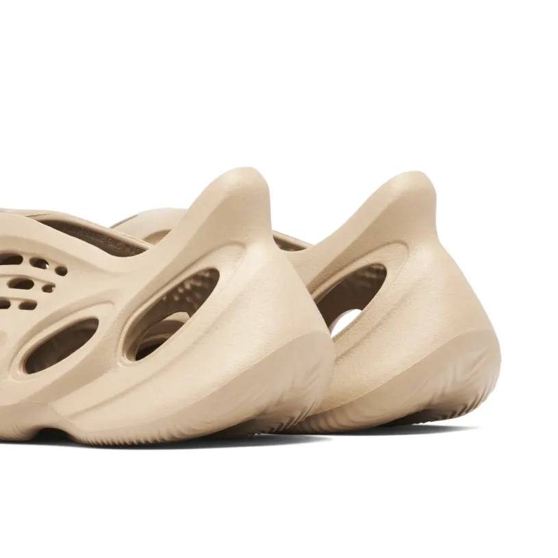 Yeezy Foam Runner Mist 