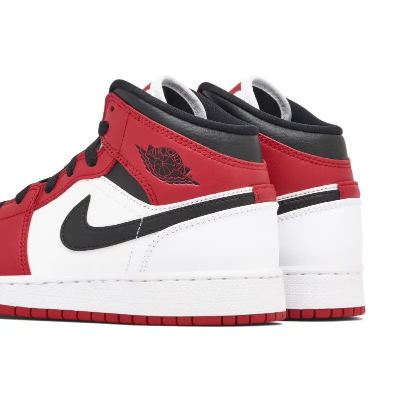 Air Jordan 1 Mid GS Chicago 