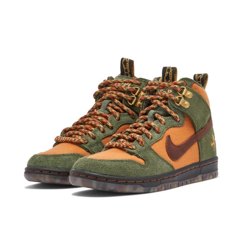 Pass-Port x Nike SB Dunk High Workboot 