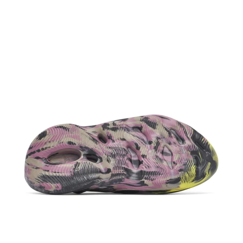 Yeezy Foam Runner MX Carbon 